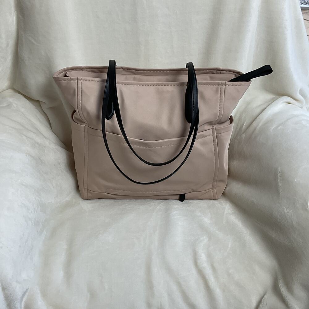 Kate Spade New York Weekender Bag Beige Black Fits over Suitcase 15" in Laptop - Picture 2 of 13
